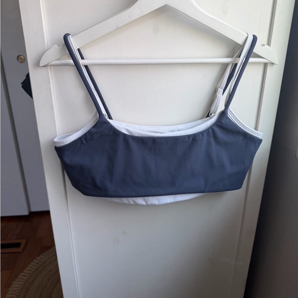 Like New! Gold Hinge Slate Blue Active Bra and Bike Shorts w/ Matching Jacket - Picture 9 of 12